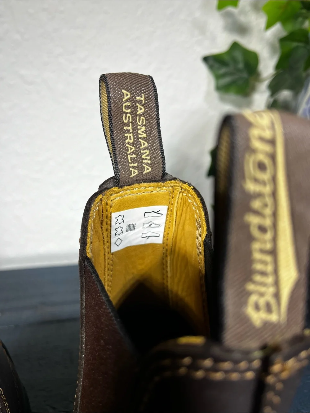 Blundstone Women’s 9 Walnut Brown Classics Chelsea Boot Mens 7